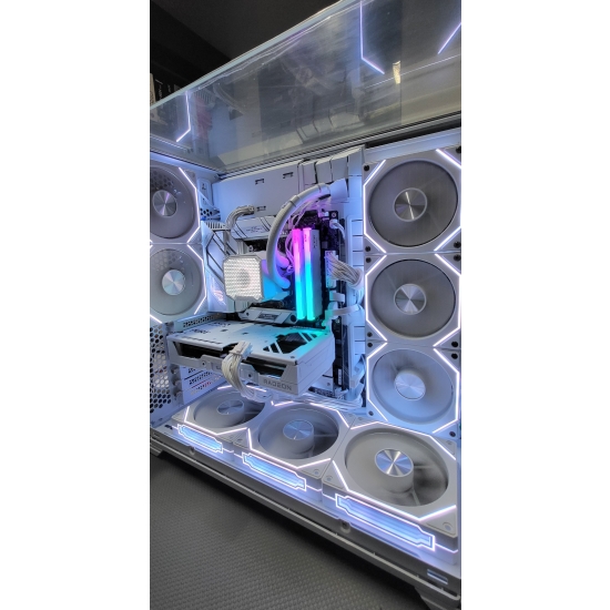 Komputer do gier Vision AMD Ryzen 5 9600X 32GB DDR5 RX 9060 XT 16GB 1TB 850W  W11Pro biała / czarna